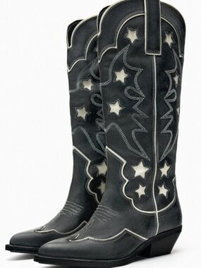 Black Star-Accent Cowboy Boots
